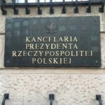 Read more about the article Prezydent RP Karol Nawrocki interweniuje w MEN w sprawie egzaminów online!
